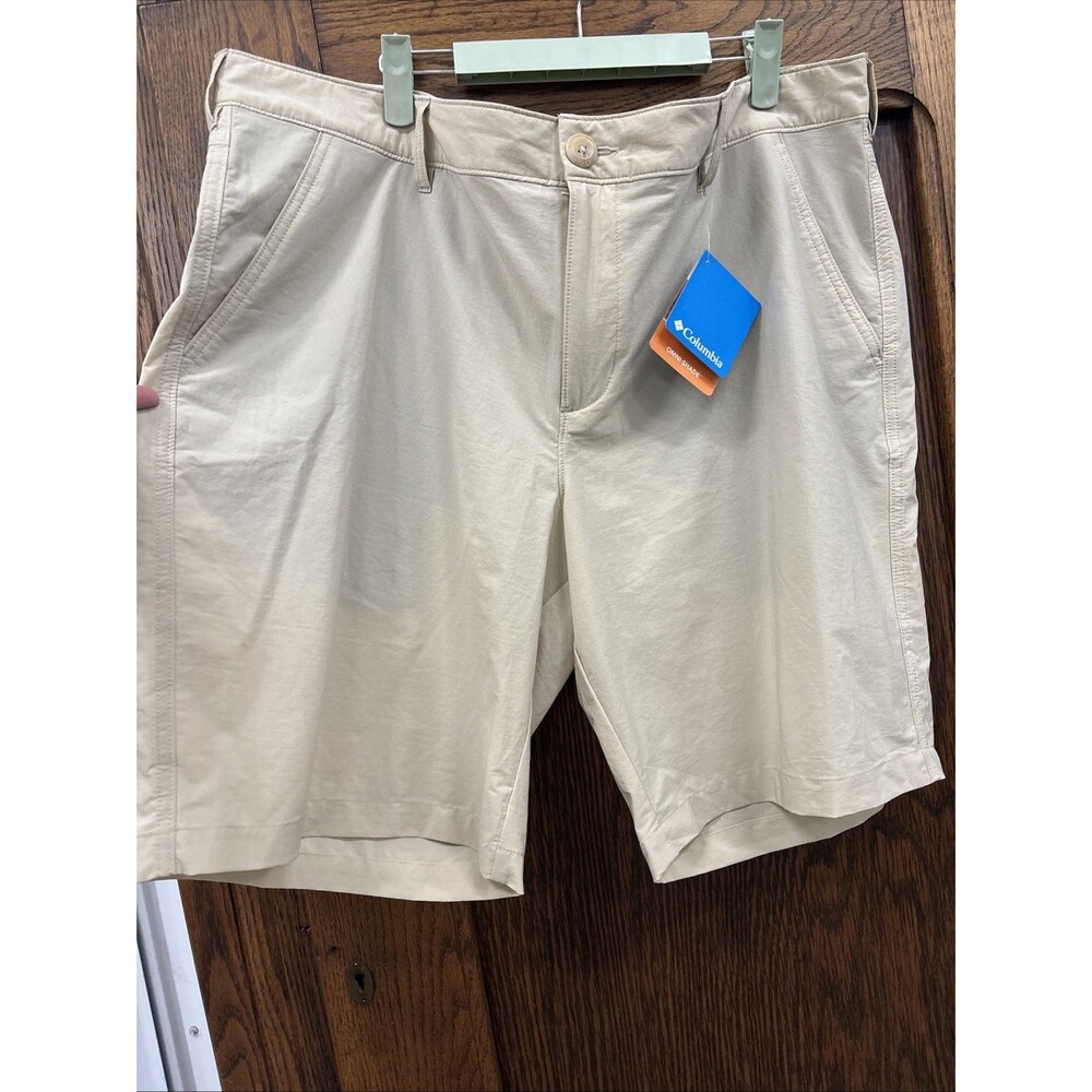 Columbia Mens omni-Shade Shorts Size 42 NWT